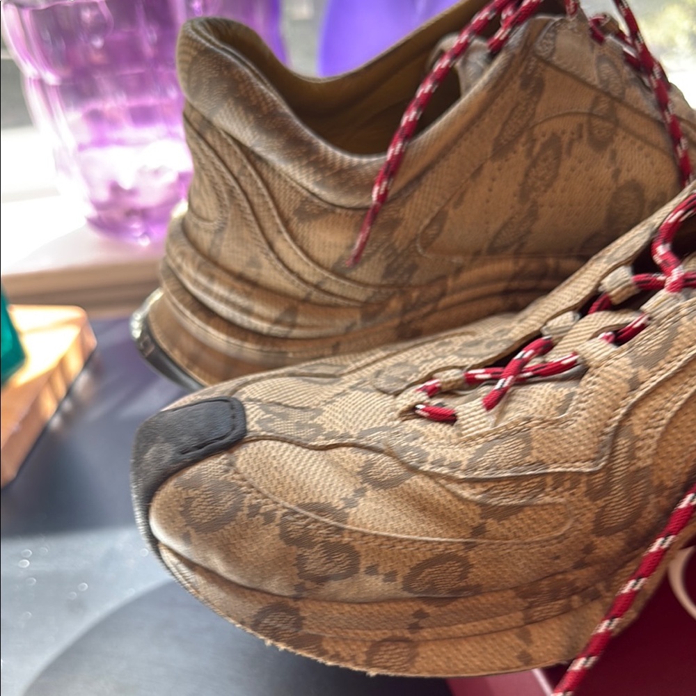 Gucci Men's Brown Designer Sneakers - Picture 8 of 8